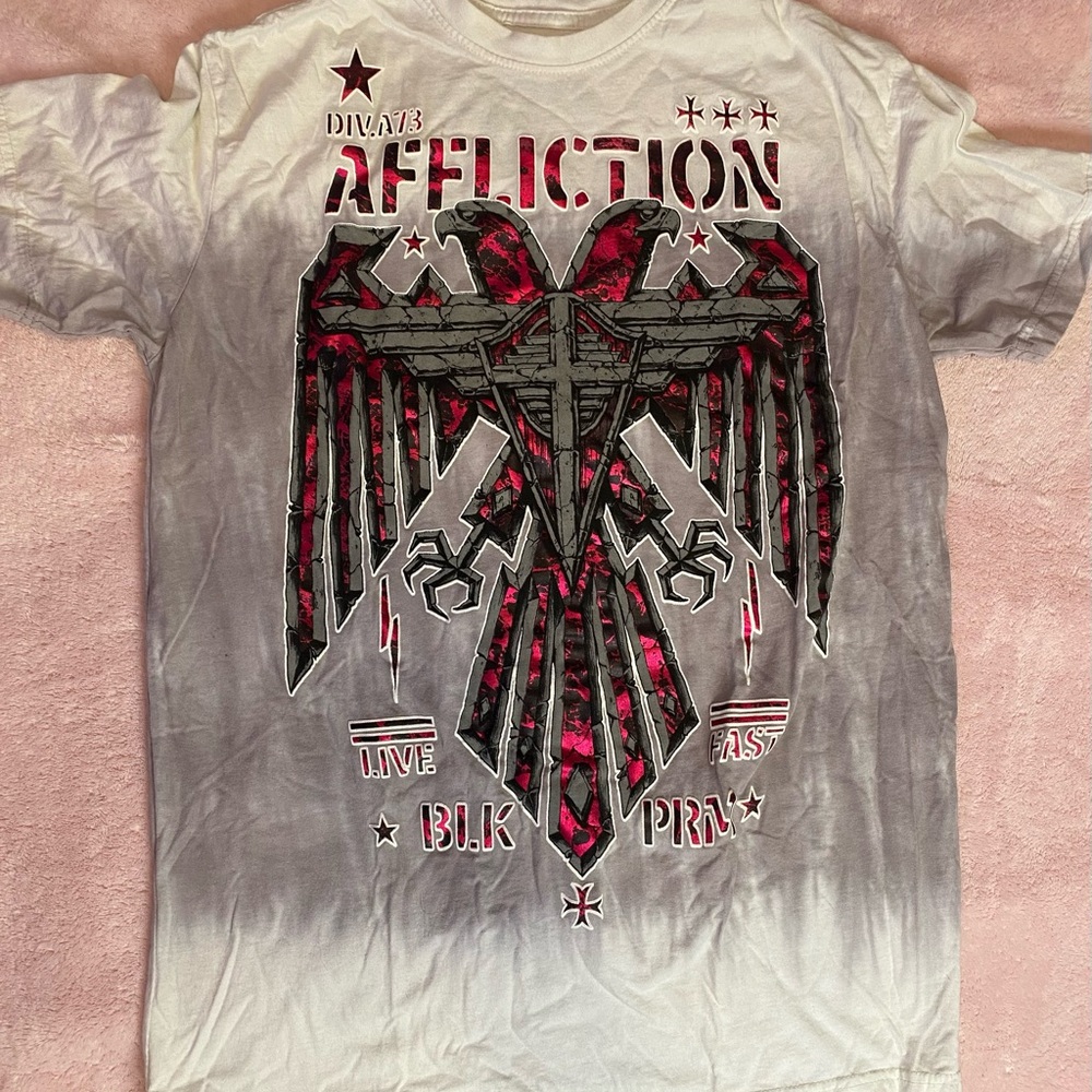 Affliction Men's White and Black Graphic T-Shirt
